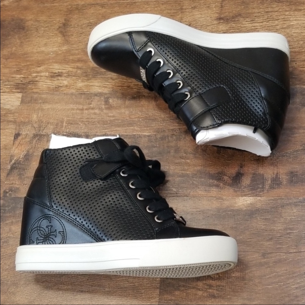 NWT GUESS Decia wedge sneakers size 8